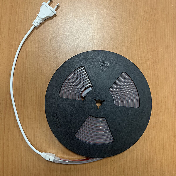 TIRA LED 1000 lm/M 11W/M 6000K IP65 230V